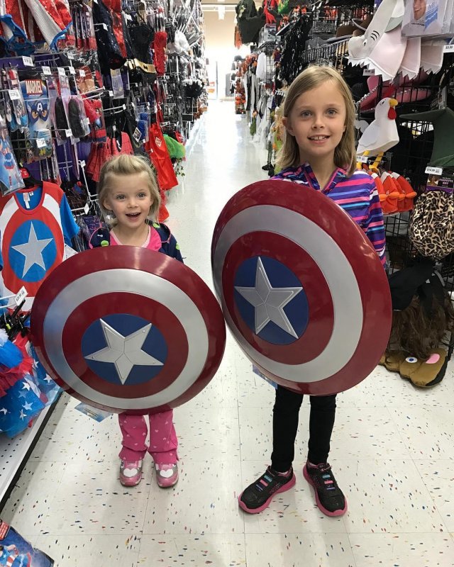 /2016/looking-for-halloween-costumes/image0