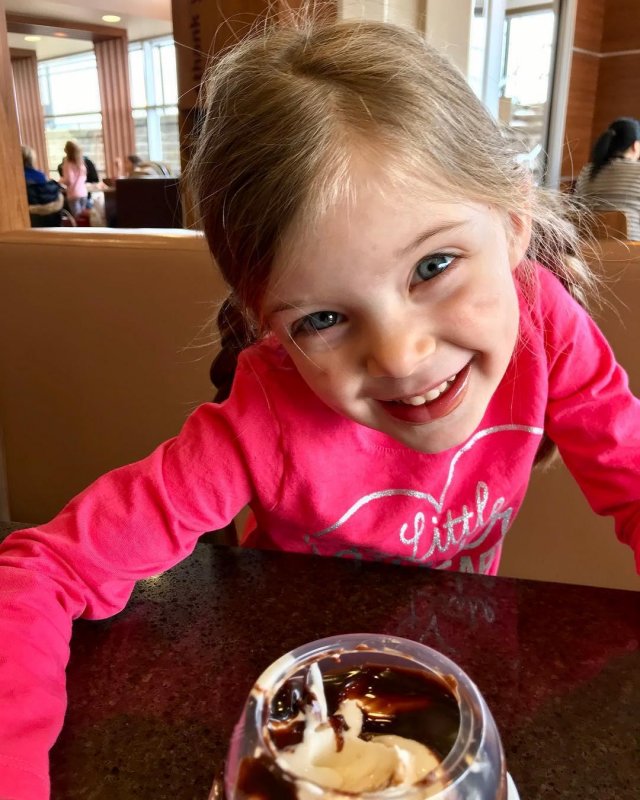 /2018/daddy-daughter-trip-to-mcdonalds/image0